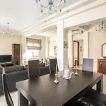 Sweet Apartment *